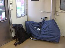 電車に乗ってひたすら西へ