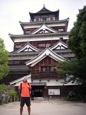 広島城の中は、きれいな歴史資料館になっている。